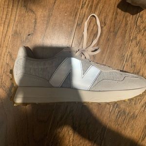 Retro new balance 327